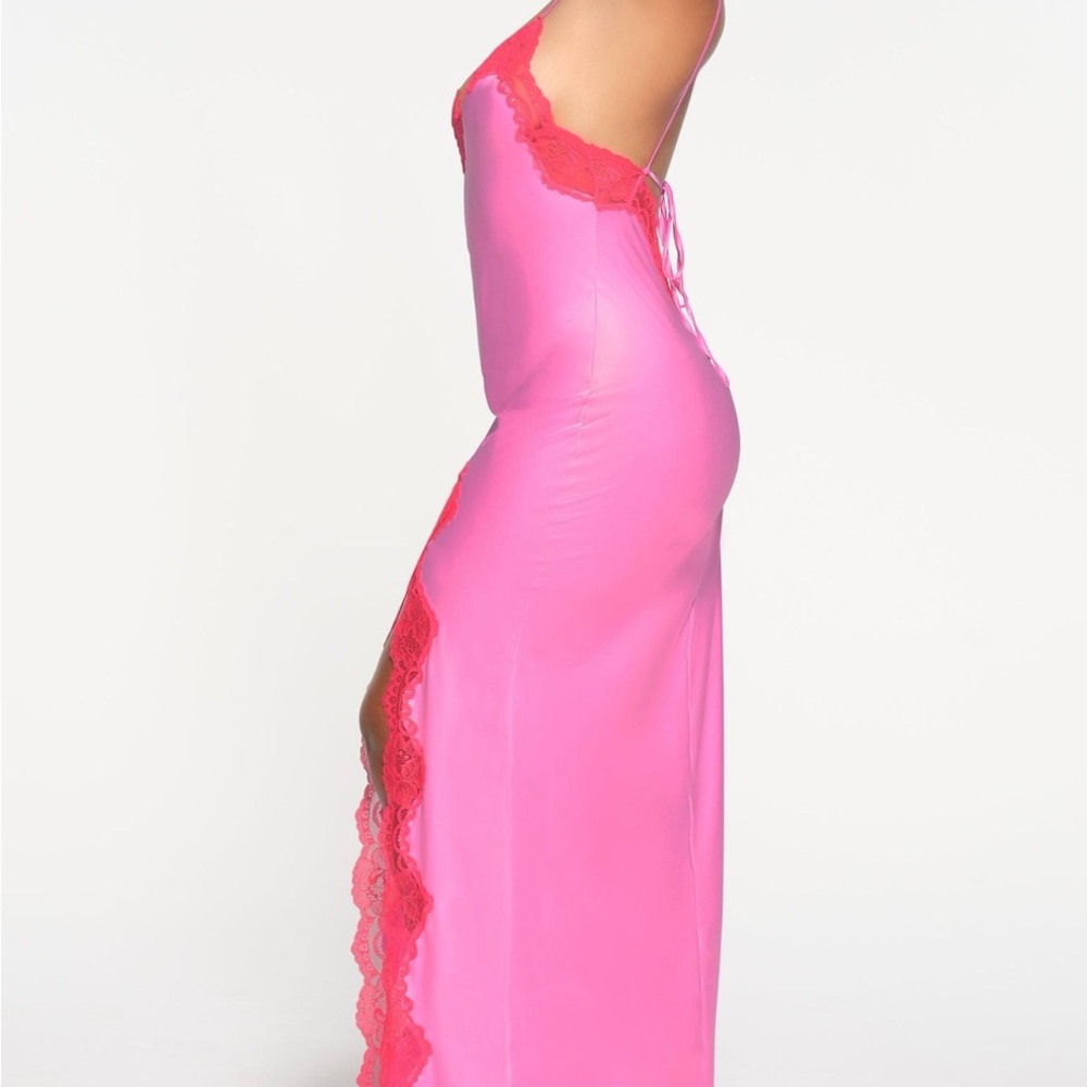 SKIMS Woven Shine Lace Long Dress - Picture 4 of 4